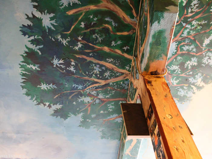 There’s no mistaking one of Philz’ locations for a cookie-cutter coffee chain. The couches sink like they’ve been lived in, and the ceiling murals form a canopy of creativity.