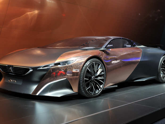 ... the stunning Peugeot Onyx concept car. Wow! Tres bien!!!