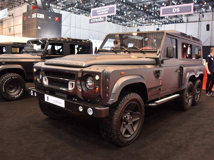 Speaking of off-roading, a modified 6X6 Land Rover Defender 110, dubbed the Kahn Huntsman, is quite possible the manliest car of the 2015 show.