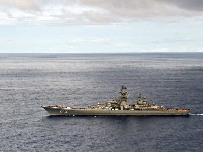 The current flagship of the Northern Fleet is the battle cruiser Pyotr Velikiy (Peter the Great). It is among the largest surface combat warships in the world and carries a crew of 727.