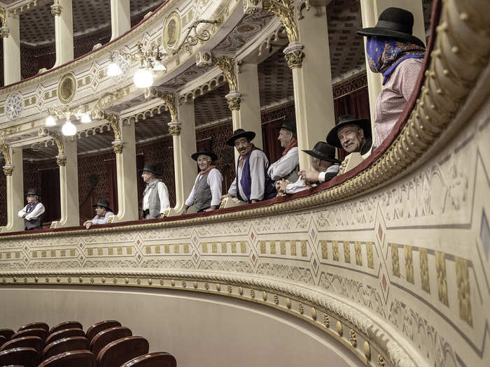 A 15-year-old girl photographed this group of musicians in Portugal