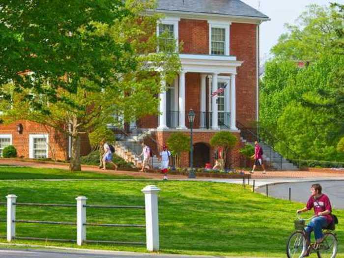 25. Hampden-Sydney, Virginia