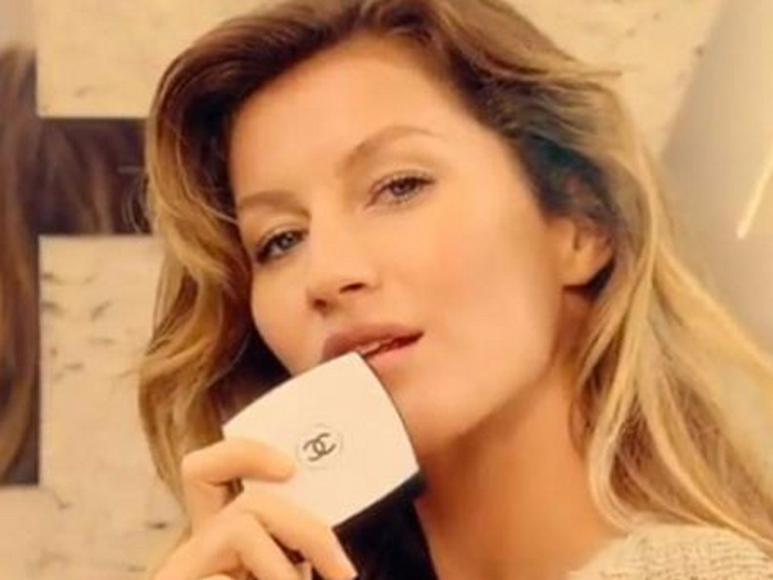 How Gisele Bundchen Went From Awkward Teenager To The World's Highest ...