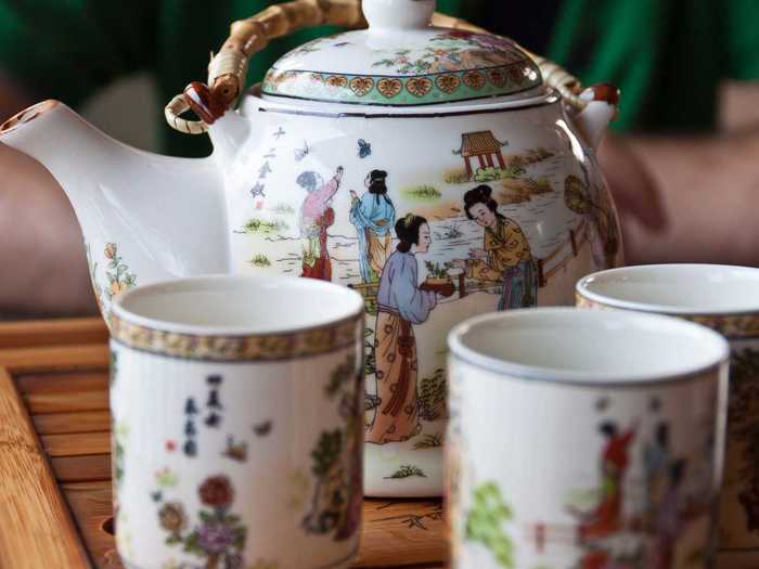 CHINA: Tea pot