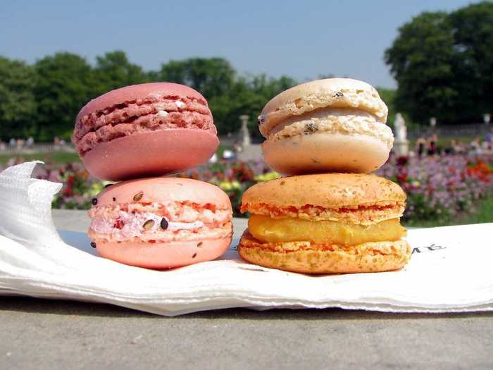 FRANCE: Macarons