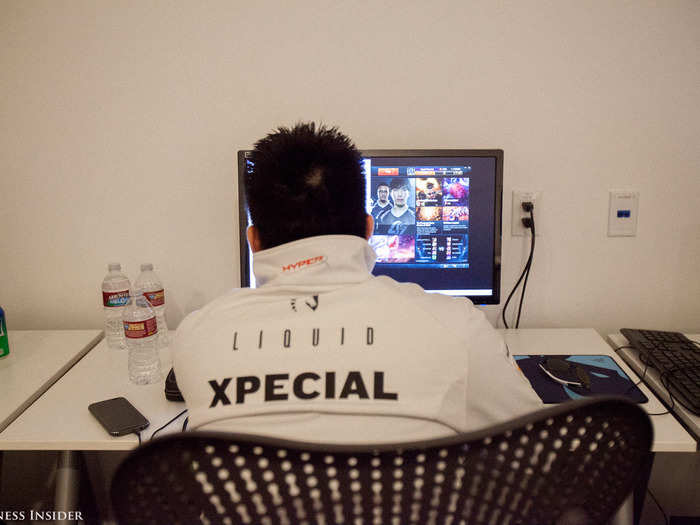 Xpecial did a little last minute cramming before the match. At 22-years-old, the California native is considered a veteran of the scene. Like most players, he is hyper-competitive. He told me that as a child he struggled with the concept of losing and would often cry when his grandfather beat him at Ping-Pong.