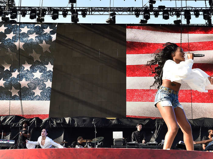 Azealia Banks went patriotic.