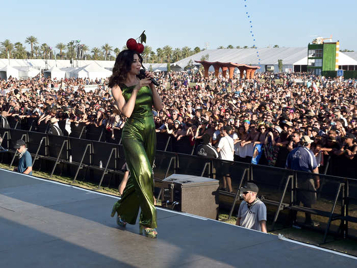 Marina & the Diamonds gave a spirited daytime performance.