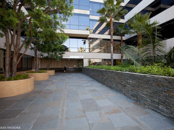 The office is located inside the Regus Santa Monica, a beautiful complex with restaurants, a park, and a fitness center. The offices for HBO and Riot Games, which publishes League of Legends, are in the same complex. Team Liquid has teams for every major competitive video game, but League is the most popular and Arhancet