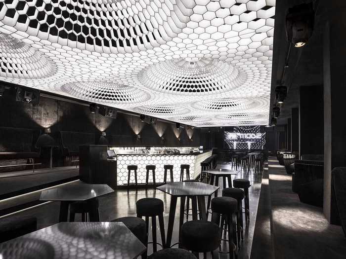 BARS & NIGHTCLUBS (popular): PM club by studio mode