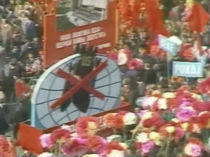 Anti-American messages made their way into the May Day parades as well, such as during this parade in early 1980s Moscow.