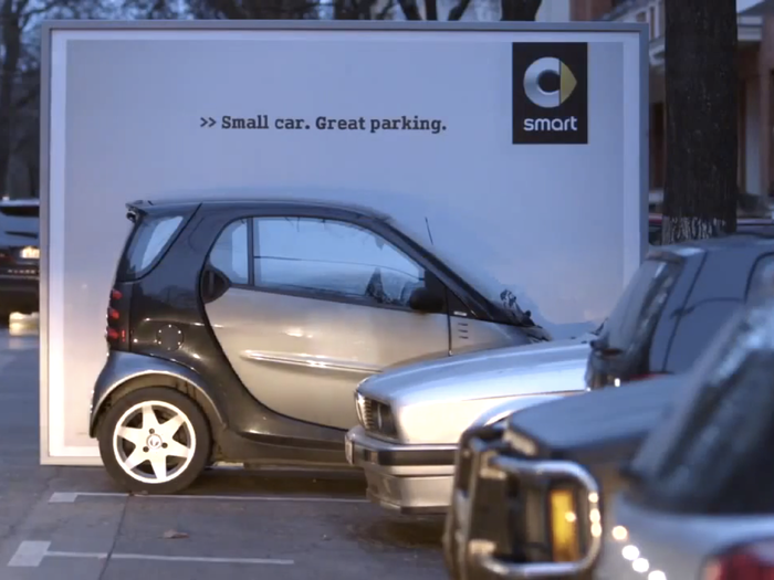 To showcase the parking skills of a Smart Car, the automaker and its agency BBDO Dusseldorf plonked its billboards right next to the real cars themselves, as they squeezed into tight parking spots.