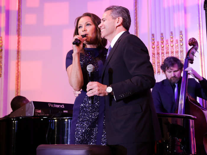 In a surprise twist, performer Vanessa Williams invited David Weinreb up to sing a duet, revealing that the two had gone to high school together and were both leads in the school choir. They said "On A Clear Day" together.