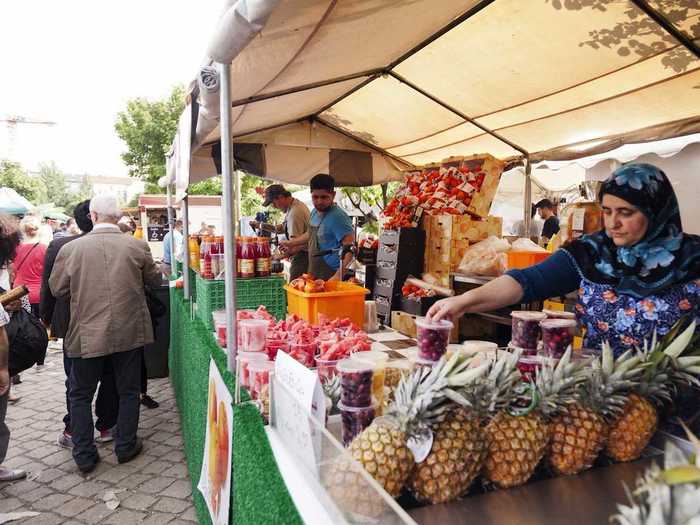 9. Grab a bargain at the canal-side markets.