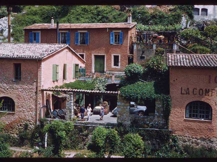 Pont du Loup, in the commune of Tourrettes-sur-Loup, sits along a twisty and scenic road below the Gorges-du-Loup. Locals would flock here on weekends for their candied fruits, which remains one of their best known items today.