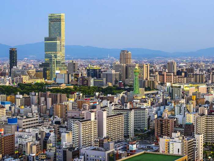 #24 Osaka, Japan has 1,490 tall buildings in 220 square kilometers.