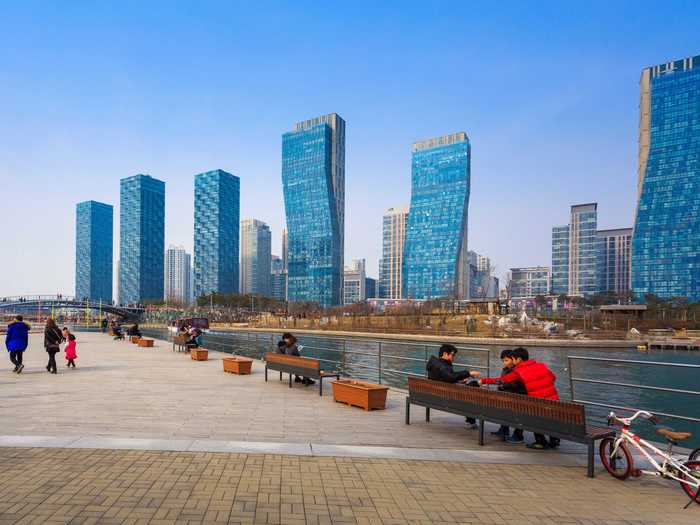 #16 Incheon, South Korea has 494 tall buildings in 1,029 square miles.