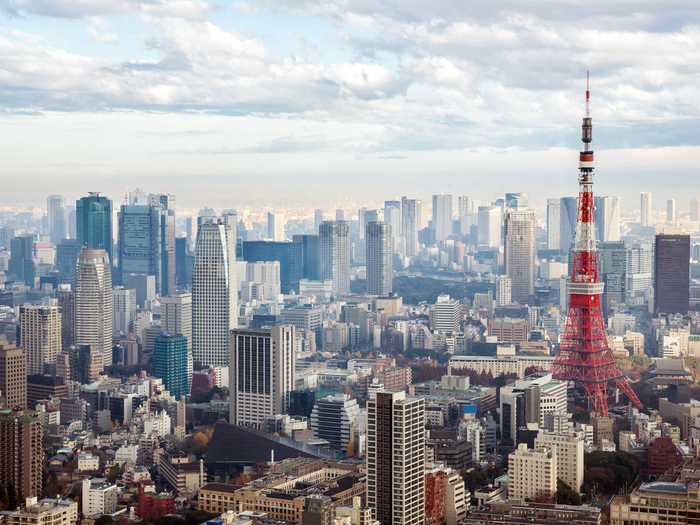 #11 Tokyo, Japan has 2,771 tall buildings in 620 square kilometers.