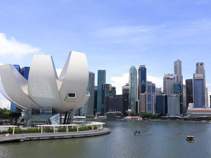 #3 Singapore has 4,562 tall buildings in 710 square kilometers.