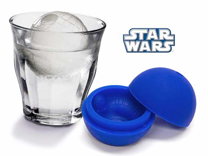 Geek out over "Star Wars"-themed ice cubes.