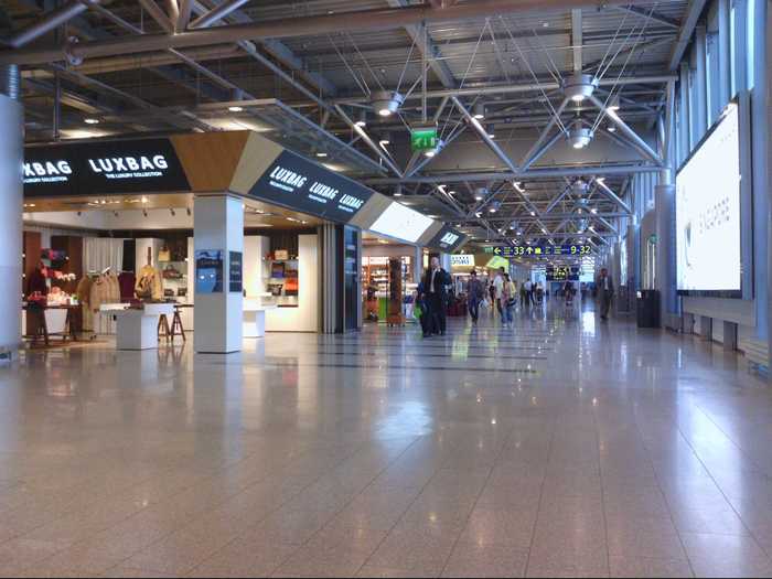 7. Helsinki Airport (HEL)