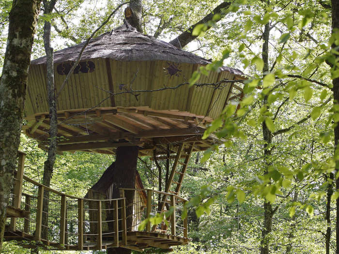 Along with various other cabins perched in the trees, this round treehouse in Le Pian Medoc in southwestern France is rented by France