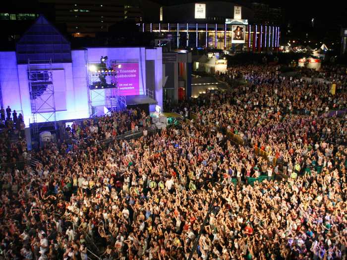 With roughly two million guests and hundreds of concerts spread out over a span of 10 to 11 days, the Montreal Jazz Festival has been named the biggest jazz festival in the world by the Guinness Book of World Records.