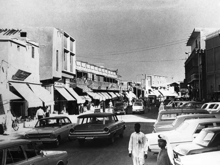 In 1951, Qatar produced 46,500 barrels of oil per day, amounting to $4.2 million in revenue. The discovery of off-shore oil fields and their development by Shell led to an increase in Qatar