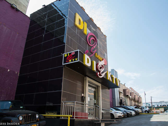 As I continued down Roosevelt Avenue, I noticed almost immediately that there were no bars in sight — just karaoke clubs.