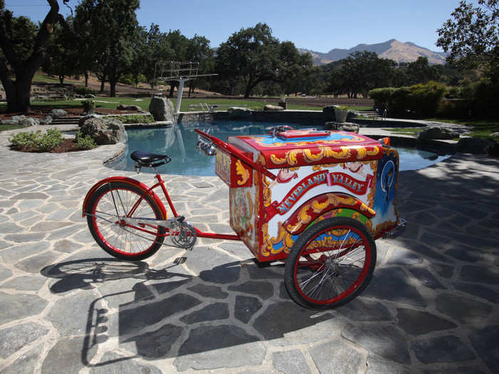 Of course, it has a pool. The ice cream cart in the front was given to Jackson by close friend Elizabeth Taylor.