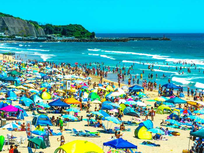 Onjuku Beach, in Chiba, is a popular surfing and sunbathing destination where you can also rent inflatables to recline in the sea.