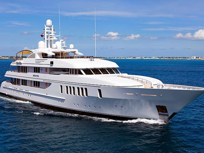 Loeb also owns a sick yacht.