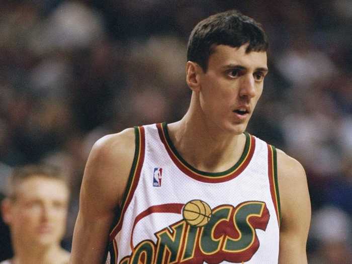 Vladimir Stepania was taken 27th by the Seattle Sonics.