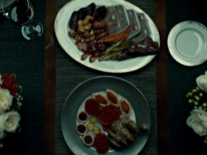 ("Sorbet," season 1, episode 7): The jokes continue: Hannibal throws a dinner party where "nothing is vegetarian."