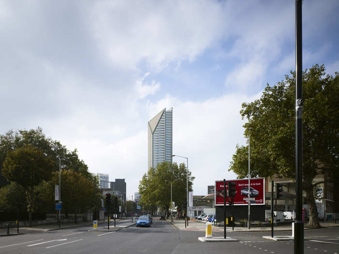 Eileen House is a 41-storey residential tower located at the northern edge of Elephant and Castle. The 125-meter-tall tower is expected to be finished in 2017.