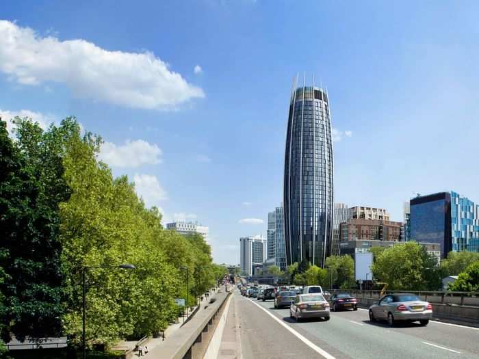 At 140 meters, 1 Merchant square will be the tallest building in Westminister upon completion in 2018. The £209 million mixed-use building will feature 222 apartments as well as a boutique hotel, a sky bar, and a garden square.