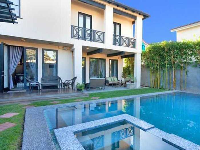 Speaking of the pool area, it has a waterfall feature and a fireplace. Pacquiao liked to entertain here when his relatives were in town from the Philippines.