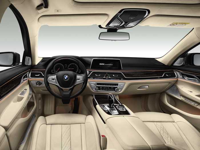 Inside, the cabin is as plush and high tech as expected. For the new 7, BMW has installed its latest iDrive 5.0 infotainment system.