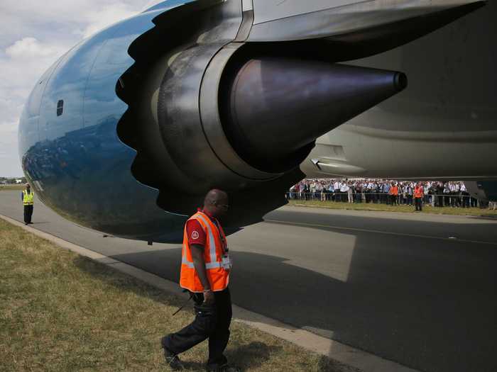 The massive engines of Boeing