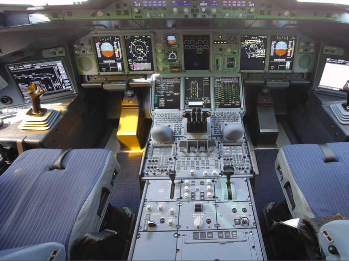 A peek into the cockpit of Qatar Airways