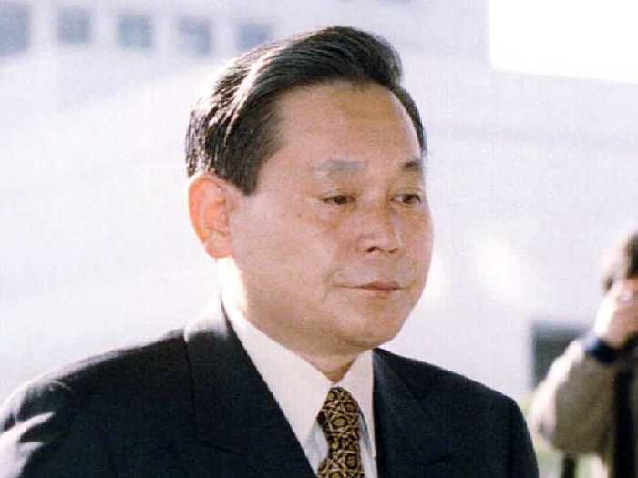 Lee Kun-hee convicted, then pardoned