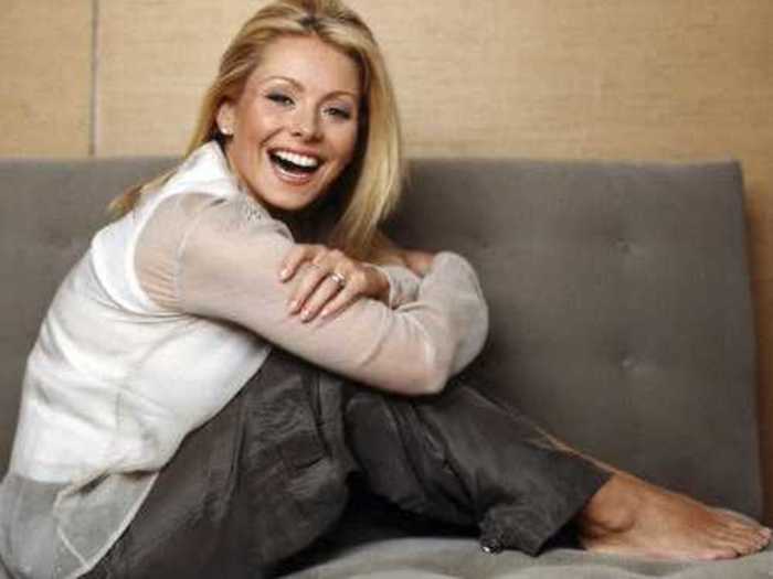 Kelly Ripa starts the day with lots of coffee and eats a late breakfast of yogurt and granola.