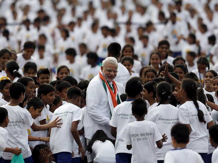 He surprised the crowd by getting down on the ground and joining in with them for a 35-minute session.