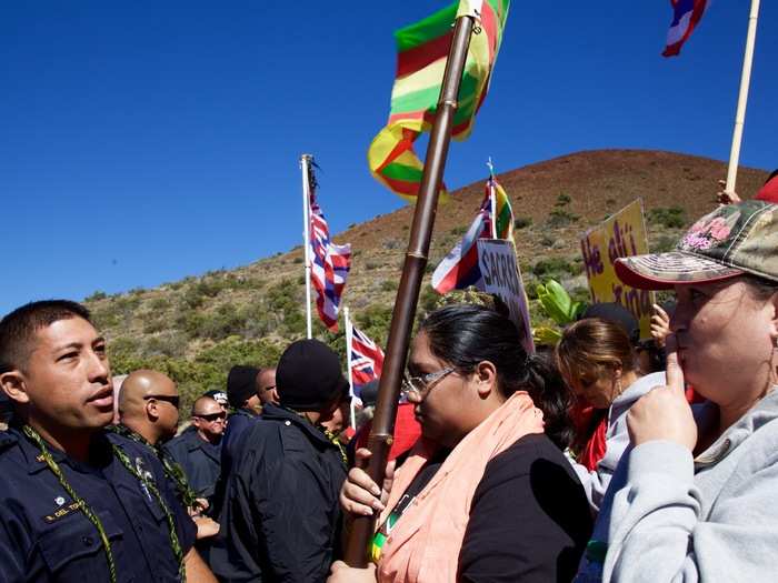 Many of the officers were native Hawaiians, and seemed to sympathize with the protesters