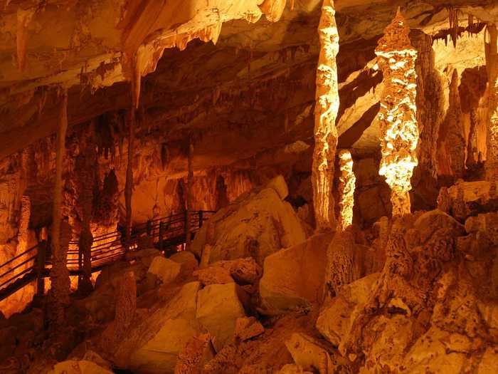 Malaysia’s Gunung Mulu National Park, in Sarawak, offers one of the most studied kast terrains. You