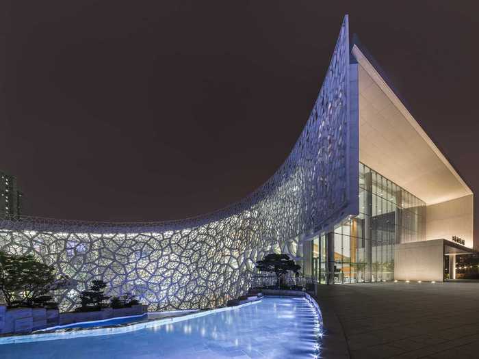 Shanghai Natural History Museum by Perkins + Will (Shanghai, China)