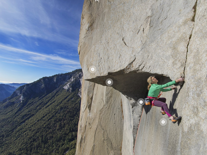 This place is called the “Great Roof,” which is one of the most difficult parts of the entire route. You have to dip your fingers into the tiny crack to get through.