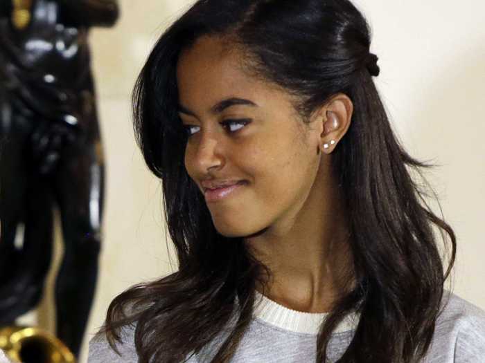 Malia Obama steps out in style.