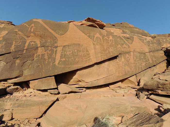 The Hail Region of Saudi Arabia consists of the Jabel Umm Sinman at Jubba and the Jabal al-Manjor and Raat at Shuwaymis, where you’ll find a variety of petroglyphs and rock inscriptions that cover around 10,000 years of history.