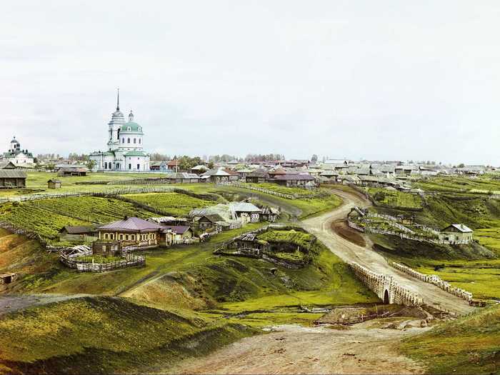 The village of Kolchedan, located in the Ural Mountains near Ekaterinburg, was a center for sandstone mining and processing at the time.